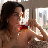 Kit Dia das Mães: Espuma de Limpeza Facial + Firmador para o Rosto + Chá Infusão Flow + Caneca Intua Beauty